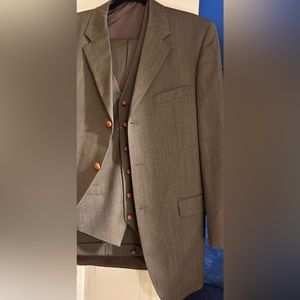 JONES NEW YORK Mens Wool Brown 3 Piece 3 Button Stylish Vest Suit 40R 33.5W X30L